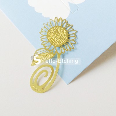 Photo etching flower brass bookmark from China supplier